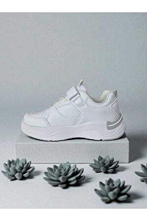 UNISEX KAUÇUK TABAN CIRTLI BAĞCIKLI ESNEK VE HAFİF ÇOCUK SNEAKER