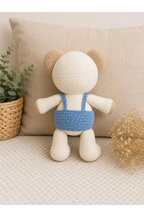 El Yapımı Amigurumi Tombiş Ayı Oyuncak - Mavi Tulumlu