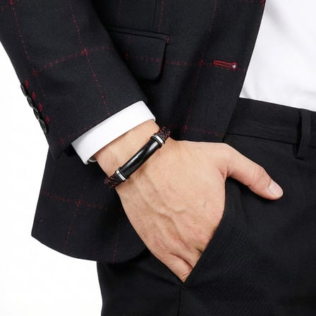 Moncuk Design İsim Yazılabilir Kırmızı Siyah Deri Ve Siyah Titanyum Kilit Bileklik 33513B15D7