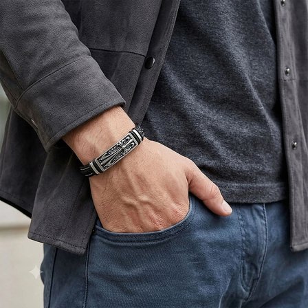 Moncuk Design Fleur De Lis Motifli Çelik Kilitli Siyah Deri Erkek Bileklik 33511B8D1