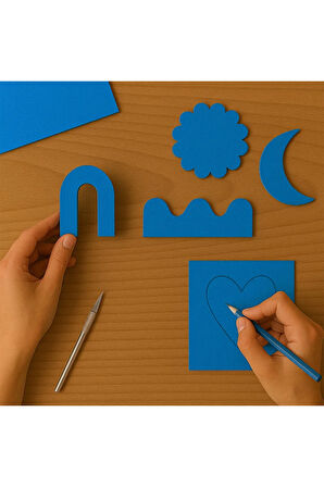 Koyu Mavi Renkli Mukavva 18 Adet 50x70 cm Sert Karton Mukavva