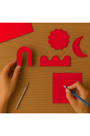 Kırmızı Renkli Mukavva 18 Adet 35x50 cm Sert Karton Mukavva