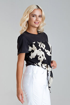 Bold & Young Kadın Bağlamalı Baskılı Viskon Kombinli Likralı Örme Kumaş Sıfır Yaka Tshirt