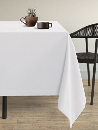 Demor Home Kadife Dokulu Kar Beyazı Dertsiz Masa Örtüsü