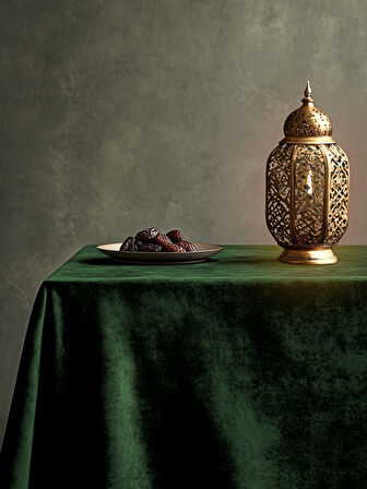 Perle Daily Series Kadife Dokulu Zeytin Yaprağı Rengi Masa Örtüsü