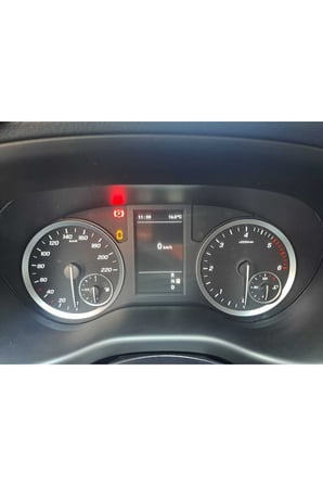 Mercedes Vito Tourer (W447) 2022-2024 Model Gösterge Panel Uyumlu 9H Nano Ekran Koruyucu