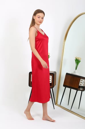 Moda Çizgi Yırtmaçlı Uzun Saten Gecelik Kırmızı 7410