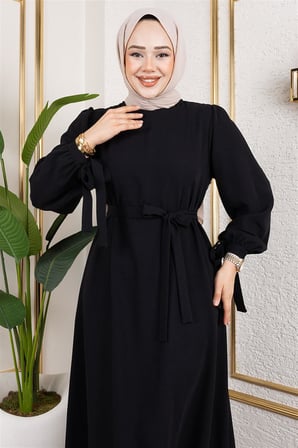 Manşeti Bağcıklı Tesettür Elbise SİYAH