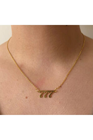 777 Altın Kaplama Şans Kolyesi – Numeroloji Temalı & Zarif Tasarım