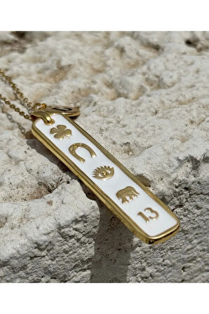 Beyaz Şans Plakası Kolye Harf Seçeneğiyle