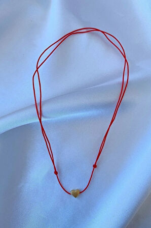Kırmızı Ipli Kalp Uçlu Choker Kolye