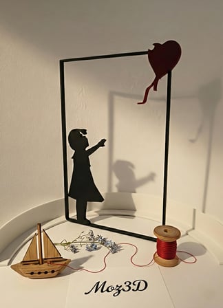 "Ucup Giden Kalp" Siluet Tablo – Duygulara Dokunan Minimalist Sanat