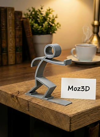 Dinamik Figürlü Kitap Tutucu – Modern ve Eğlenceli Tasarım