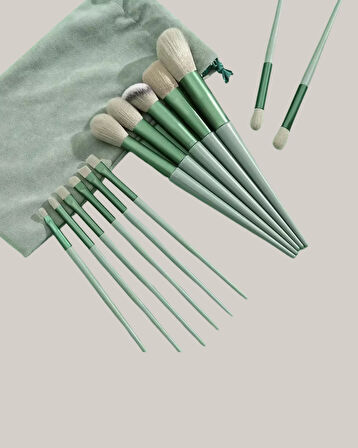 Kusursuz Makyaj İçin Yumuşak ve Dayanıklı Makyaj Fırça Seti