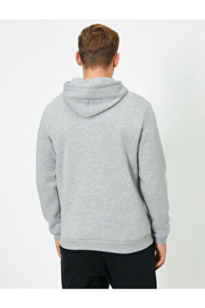 Uzun Kollu Kapüşonlu Sweatshirt