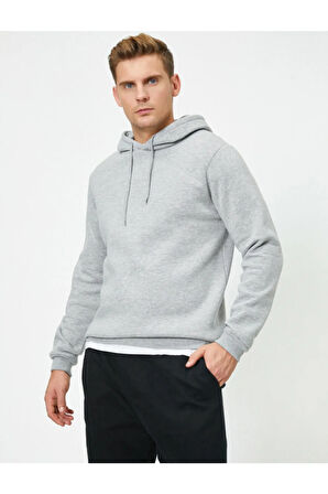 Uzun Kollu Kapüşonlu Sweatshirt