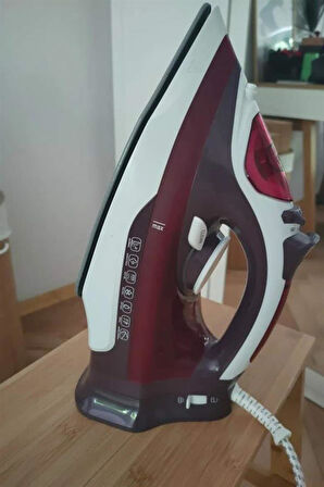 Modern Tasarım 2200W Dayanıklı Buharlı Seramik Kaplama Ütü