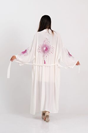 Markano Beyaz Sırtı ve Kolları Nakışlı Püsküllü Uzun Kimono