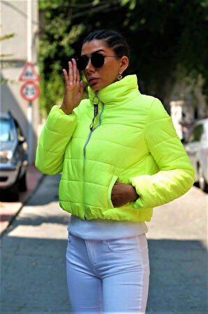 Markano Neon Yeşil Dik Yaka Su Geçirmez Kısa Şişme Mont