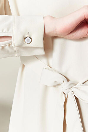 Kadın Dik Yaka Kuşak Detaylı Bej Dokuma Elbise