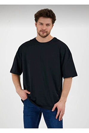 Erkek Oversize Pamuklu Bisiklet Yaka Kısa Kollu T-shirt