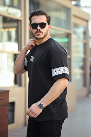 Miron Siyah Tribe Baskı Detaylı Sıfır Yaka Kısa Kollu Oversize Tişört- 2503