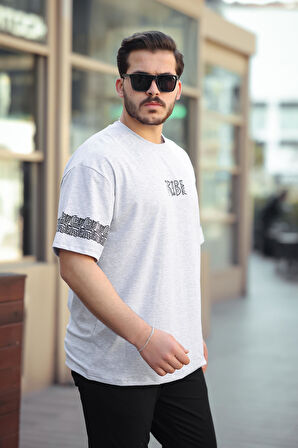 Miron Gri Tribe Baskı Detaylı Sıfır Yaka Kısa Kollu Oversize Tişört- 2503
