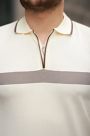 Miron Ekru Çizgili ve Fermuar Detalı Polo Yaka Triko Kısa Kollu Tişört 2512 