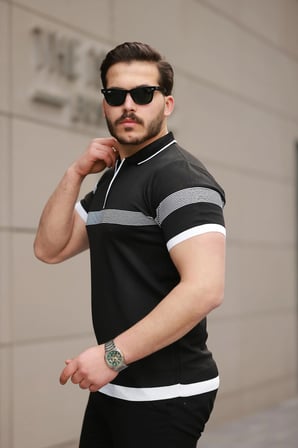 Miron Siyah Çizgili ve Fermuar Detalı Polo Yaka Triko Kısa Kollu Tişört 2512 