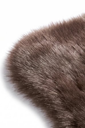 Merplush Peluş Post Halı 120x150 cm Süet Taban Yumuşak Kürk Görünümlü Yatak Odası Halısı