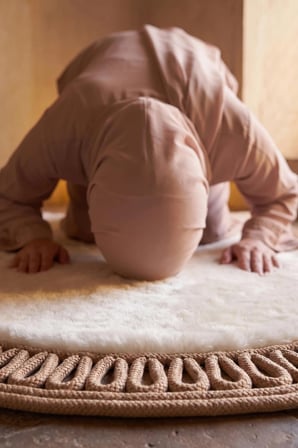 Merplush Mihraplı Peluş Seccade 75x130 cm Süet Taban Yıkanabilir Yumuşak Namaz Halısı