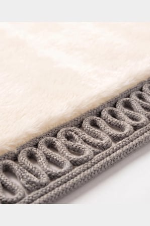 Merplush Mihraplı Peluş Seccade 75x130 cm Süet Taban Yıkanabilir Yumuşak Namaz Halısı