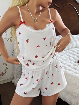 Kadın Ekru İnce Askılı Şortlu Pijama Takımı 5244