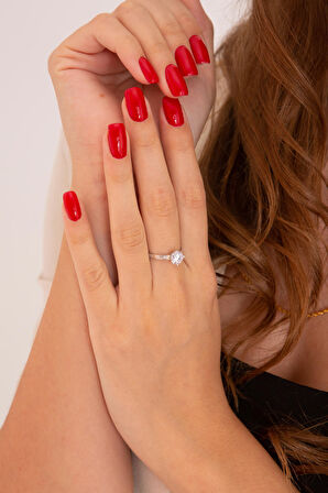 Beyaz Tektaş Yüzük