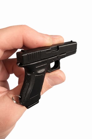 Mini Tabanca Şeklinde Anahtarlık – 3D Baskı Minyatür Tabanca Anahtarlık – Dekoratif Anahtarlık