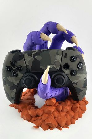 Zombi El Tasarımlı PS5 DualSense Kol Standı – Gamer Dekoratif Konsol Tutucu