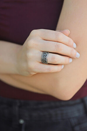 Crown Koleksiyonu Kadın Bujiteri Taşlı Modern Alyans