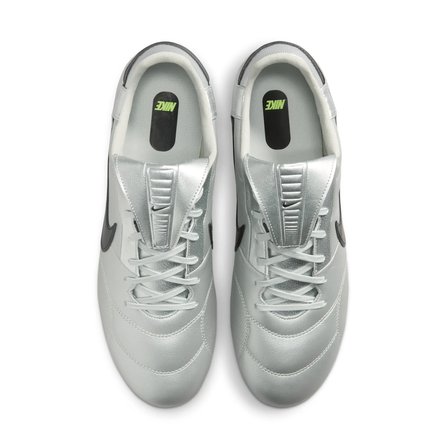 The Nike Premier III SG-Pro Ac Krampon (Dar Kalıp) 