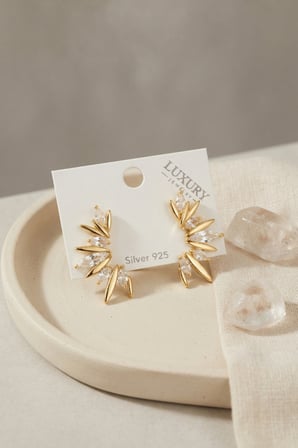 Gold Renk Zirkon Taşlı Saçak Model Vintage Kadın Küpe -MİRAYLİFE