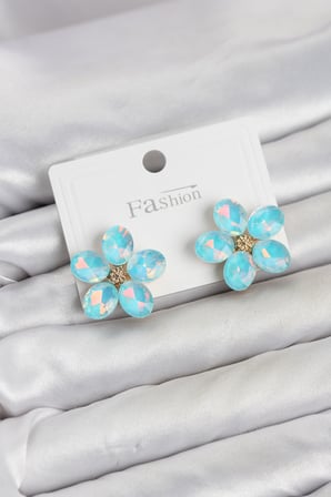 Buz Mavisi Renk Kristal Taşlı Çiçek Model Kadın Küpe -MİRAYLİFE