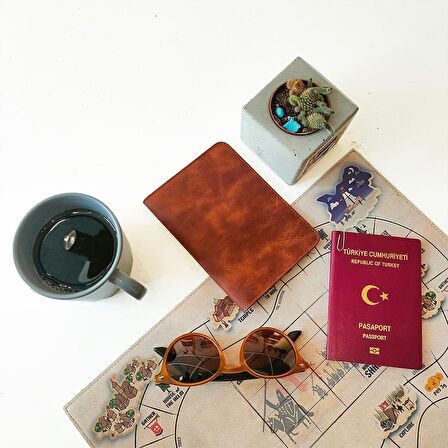 Misingpiece Unisex Kişiye Özel Gerçek Deri Pasaportluk