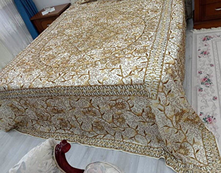 Pullu Boncuklu Ağır İşlemeli Otantik Çift Kişilik Yatak Örtüsü (240x270)-Gold