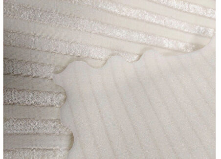 Süngerli Kadife Gofre Çizgili Kaymaz Koltuk Örtüsü (170x210)-Krem