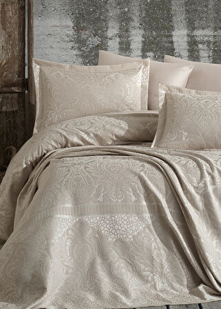 Dantela Hazel Şönilli Jakarlı Yatak Örtüsü - Bej