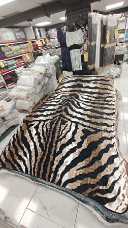 Aksu Safari Çift Kişilik Ultra Yumuşak Embos Vizon Battaniye (200x240)-Leopar Kahve Siyah