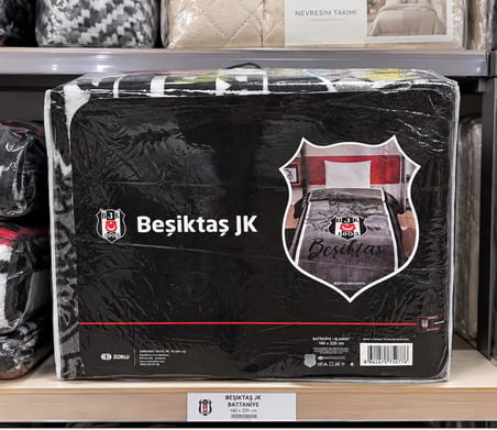 Taç Taraftar Lisanslı Tek Kişilik Battaniye (160x220)-BEŞİKTAŞ KARA KARTAL