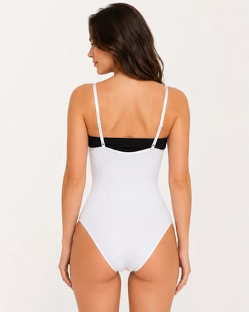 Kadın Beyaz Rengi Agraflı Göğüs Açık Body Korse -MİRAYLİFE