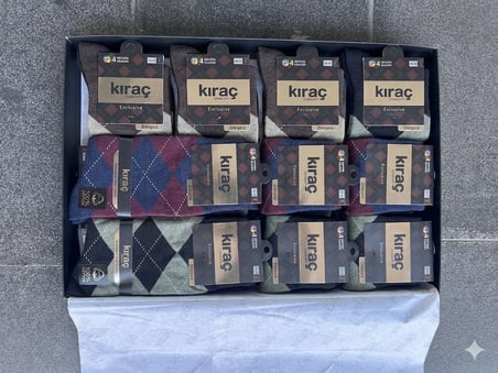 Kıraç Concept Exclusive Ekose Desenli Pamuklu Burun Dikişsiz Erkek Çorap Bileği Sıkmayan Lastik 12 Adet -MİRAYLİFE