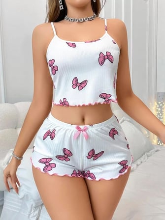 Pamuklu Beyaz Üstüne Pembe Kurdela Desenli Fitilli Askılı Şortlu Pijama Takımı -MİRAYLİFE
