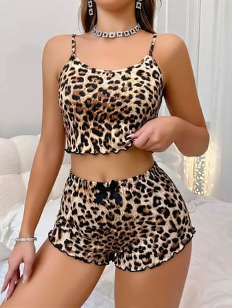 Kadın Leopar Desenli Şık Askılı Şortlu Pijama Takımı -MİRAYLİFE